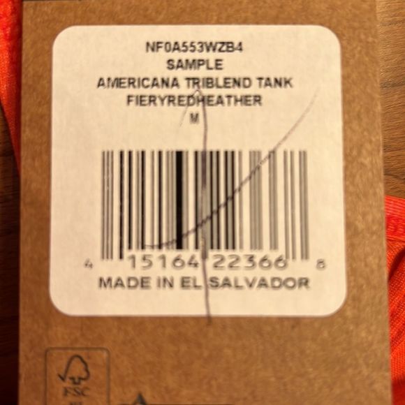 The North Face Tank - Picture 7 of 7